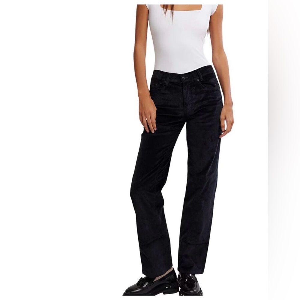 Free People/ We The Free Risk Taker
Corduroy Pants Jet Black Size 24